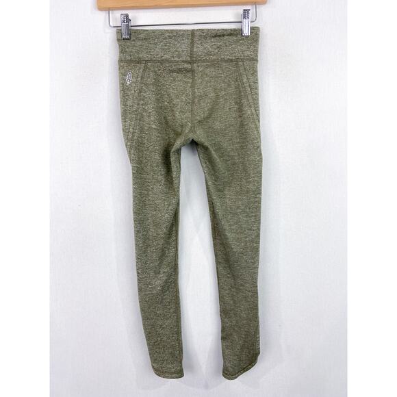 Free People Movement Green Cropped Cutout Leggings XS Infinity Cut Out Sage - Picture 5 of 7